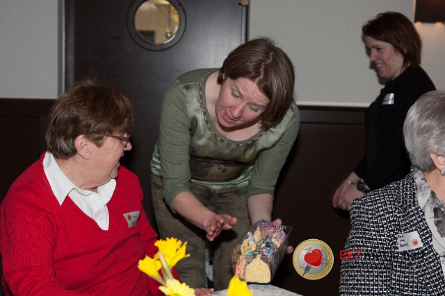 20150322 frans versteden fotografie - tilburginbeeld FRVE0718.jpg - eet met je hart lunch en creatieve workshop paastakken maken